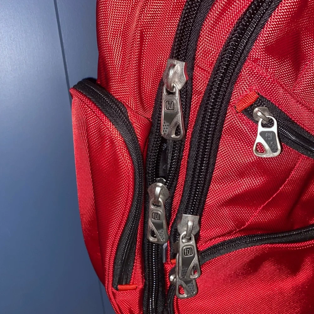FUL Red Multi-Pocket Backpack with‎ audio port NWOT